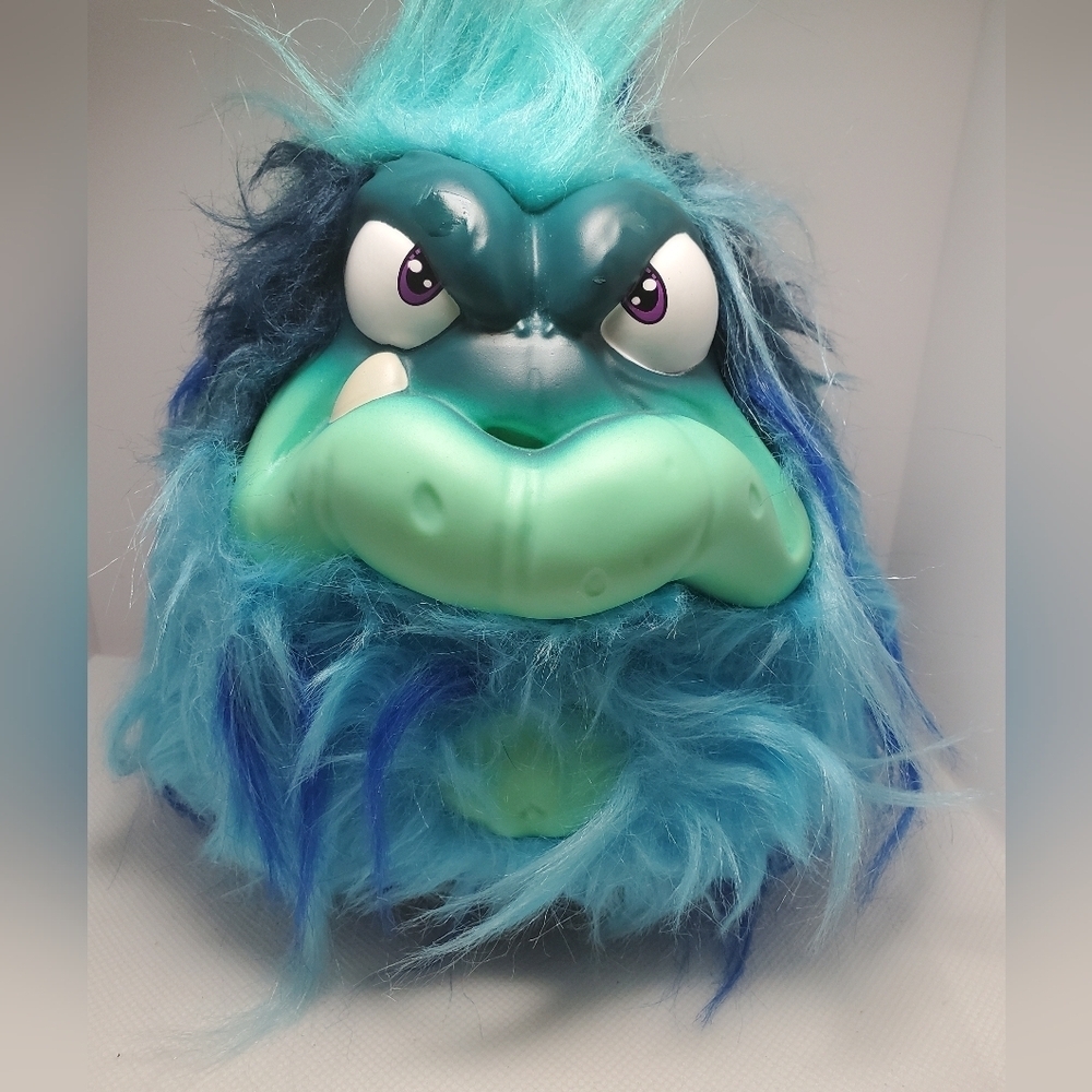 Grumblies "Hydro" interactive Blue Toy by Skyrocket toys 2018